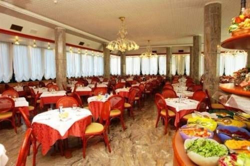 Hotel Brioni Mare Lido di Jesolo Bagian luar foto